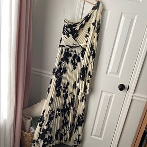 Luxxel Blue and White One Shoulder Sundress